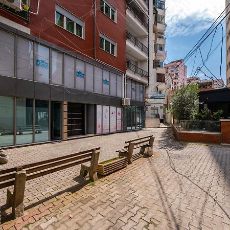 Lucas Central Home Tirana Exterior foto